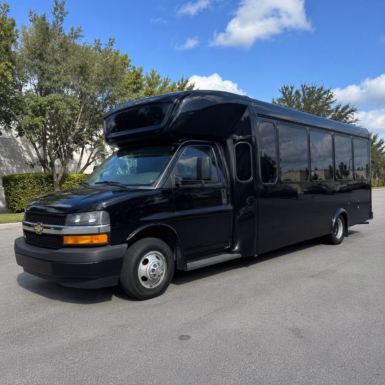 Jacksonville Winery Tour & Pub Crawl Transportation party bus exterior