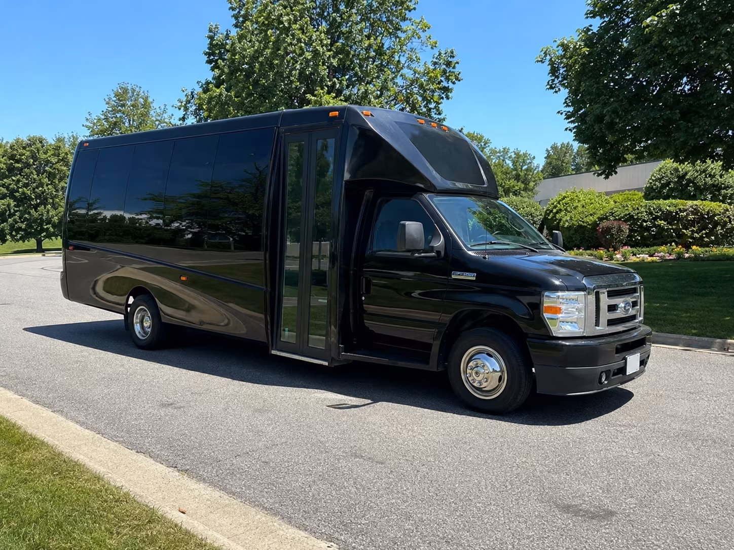 Palm Coast Birthday, Sweet 16, & Quinceañera Party Bus Rentals